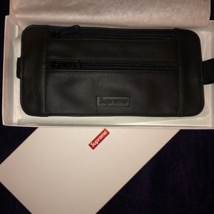 SS19 Supreme Leather Waist Pouch